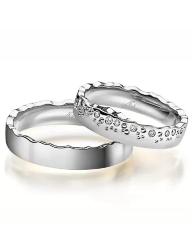 Geltono aukso vokiškas vestuvinis žiedas su deimantais - Happy Diamonds VII