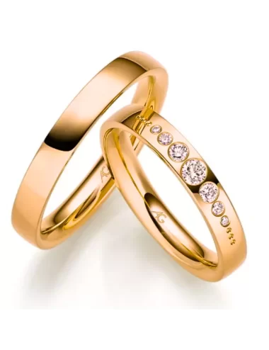 Geltono aukso vokiškas vestuvinis žiedas su deimantais - Happy Diamonds IX