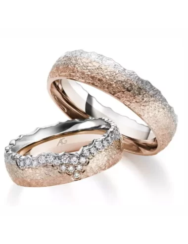 Raudono aukso vokiškas vestuvinis žiedas su deimantais - Kalnai III