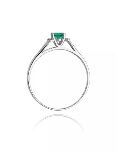 Smaragdinis - balto aukso žiedas su ovalo formos smaragdu ir deimantais