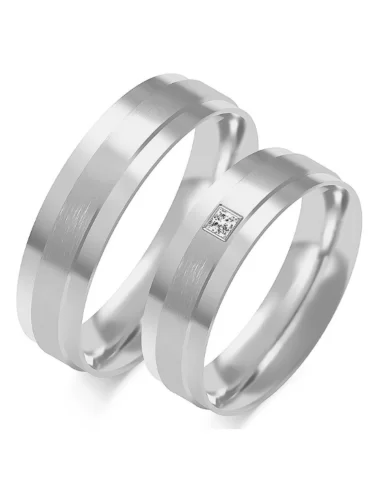 vestuviniai žiedai su kvadrato formos deimantu