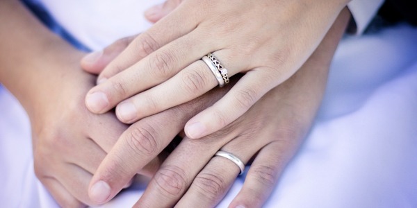 Sužadėtuvių žiedai: kaip išsirinkti?