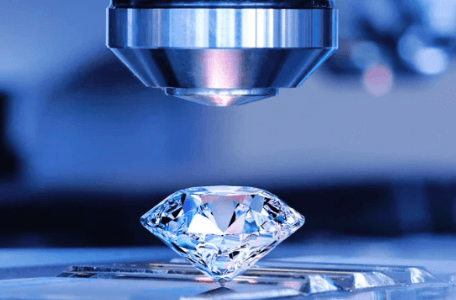 Laboratorijoje užauginti deimantai: kas tai ir kuo jie išskirtiniai?