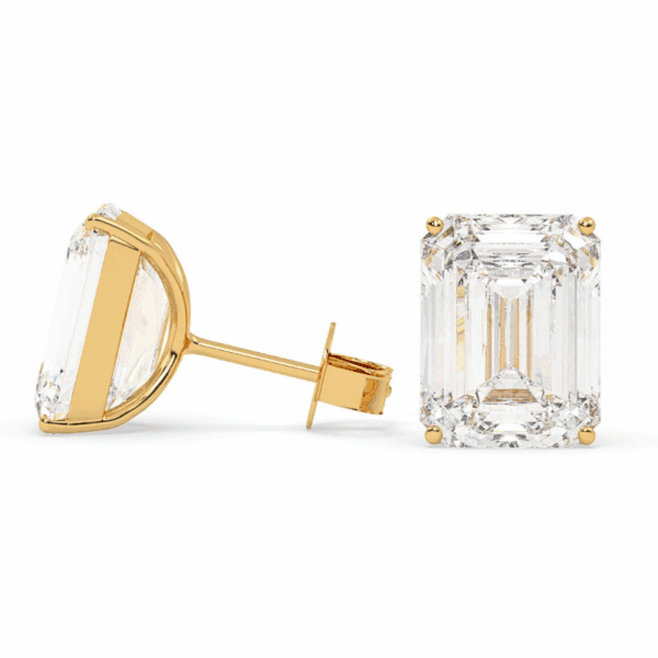 geltono aukso auskarai su stačiakampio formos emerald cut deimantu