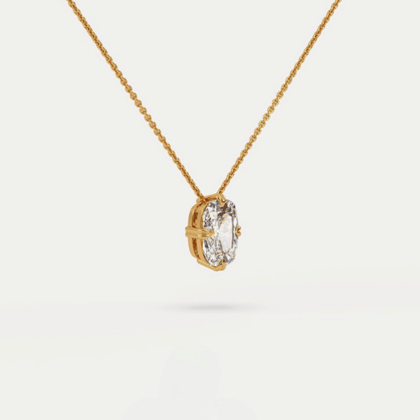 geltono aukso pakabukas su deimantu (cushion cut)