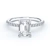 Modernus sužadėtuvių žiedas su stačiakampės formos deimantu iš balto aukso arba platinos