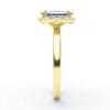 Klasikinis sužadėtuvių žiedas su deimantu ir halo juostele iš geltono aukso - emerald cut