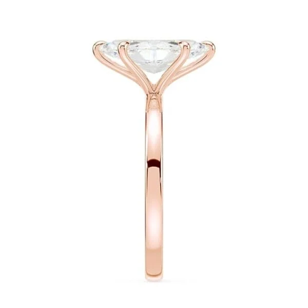 Klasikinis sužadėtuvių žiedas su deimantu iš raudono aukso - marquise cut