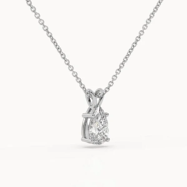 Klasikinis pakabukas su lašo formos deimantu iš balto aukso arba platinos - Pear cut