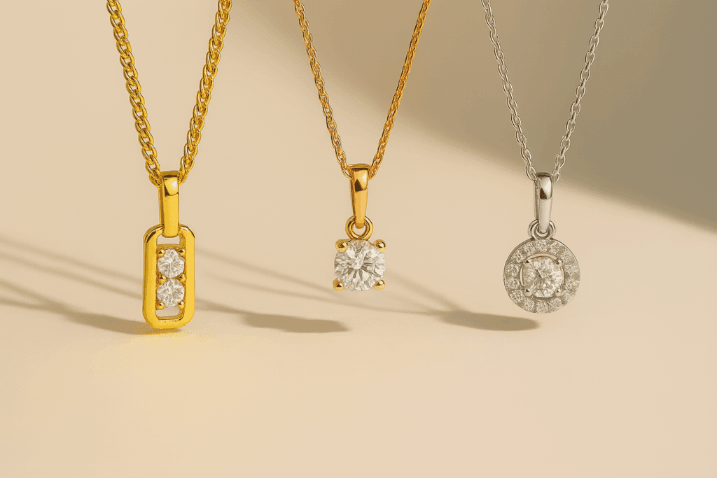 skirtingų aukso spalvų grandinėlės – baltas, raudonas, geltonas auksas