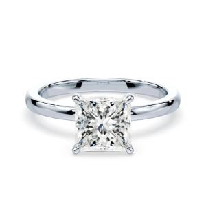 Klasikinis sužadėtuvių žiedas su deimantu iš balto aukso arba platinos - princess cut