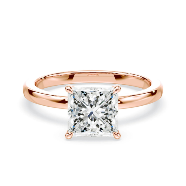 Klasikinis sužadėtuvių žiedas su deimantu iš raudono aukso - princess cut