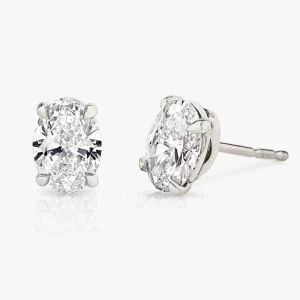 Klasikiniai auskarai su deimantu iš balto aukso arba platinos - oval cut deimantai