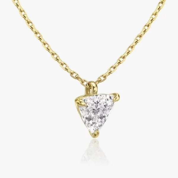 Klasikinis pakabukas su trikampės formos deimantu iš geltono aukso