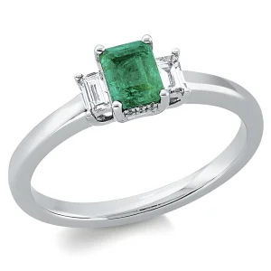 Smaragdas - balto aukso žiedas su smaragdu ir deimantais (0,67 ct)