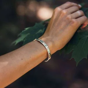 Sidabro su aukso detalėmis apyrankė „INGRID INŽI” papuošalų kolekcija