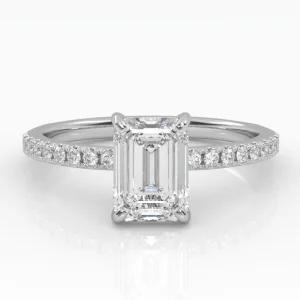 Emerald Blizgesys – Balto aukso žiedas su blizgančiu Emerald deimantu ir deimantais (1,20 ct)