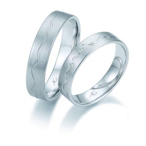 VESTUVINIS ŽIEDAS „MEILĖS PULSAS“ (su deimantais)