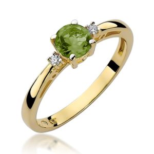Peridoto klasika – geltono aukso žiedas su peridotu ir deimantais (0,63 ct)