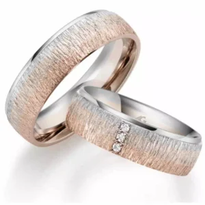 Modernus vestuvinis žiedas be deimantu – Reljefas VIII