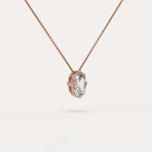 Klasikinis pakabukas su pagalvėlės formos deimantu iš raudono aukso