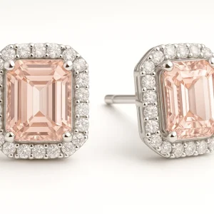 Auskarai su emerald formos morganitais centre, baltas auksas, subtilūs deimantai aplinkui