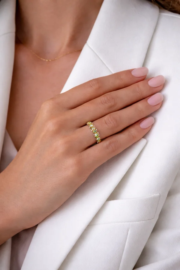 Safyras – Žiedas juostelė su 7 safyrais žalios spalvos