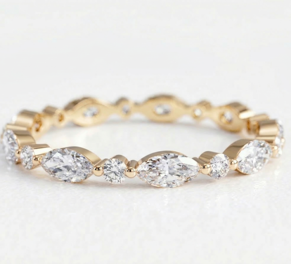 Deimantinė juostelė 6 Marquise & 6 Round 3.60 karatai geltono aukso