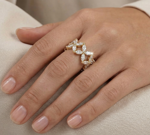 Žedas deimantinė juostelė su laboratoriniais 24 Marquise deimantais 12.00 karatai baltas auksas