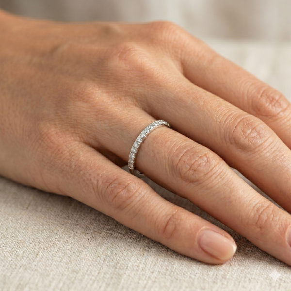 Žiedas su deimantais - balto aukso deimantinė juostelė (20 vnt - 0.20 ct) 2