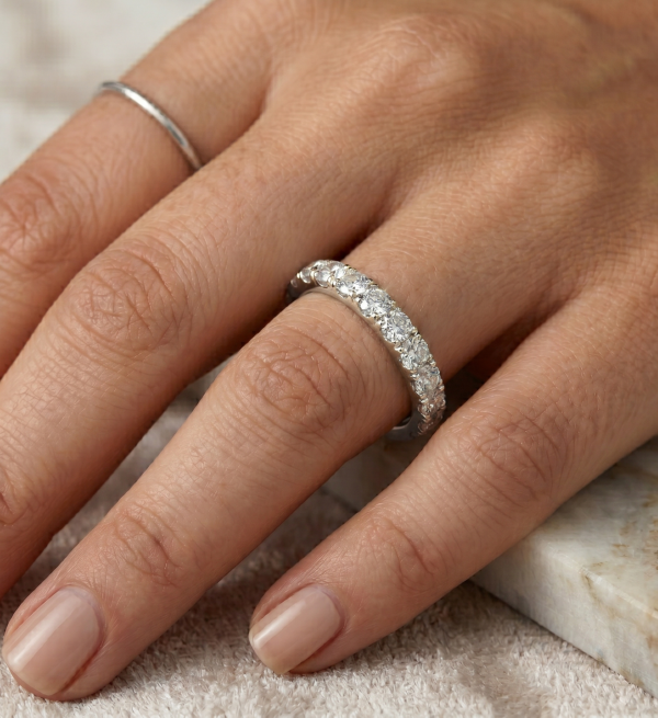 Žiedas su deimantais - balto aukso deimantinė juostelė ant rankos (13 vnt - 1.05 ct) 3.00 mm 2