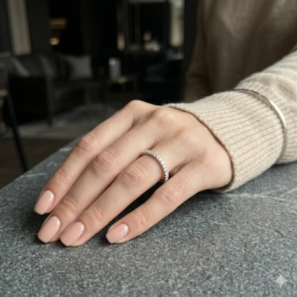 Žiedas su deimantais - balto aukso deimantinė juostelė ant rankos(13 vnt - 1.05 ct) 3.00 mm 22