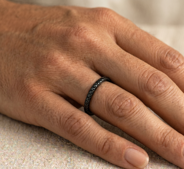 Žiedas su juodais deimantais - juodo aukso deimantinė juostelė (15 vnt - 0.75 ct) 2.50 mm 33