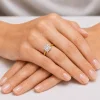 Sužadėtuvių žiedas su Princess deimantu (Lab Grown 2.00 ct) geltono aukso