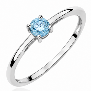 Balto aukso sužadėtuvių žiedas su Round Blue deimantu (Lab Grown 0.50 ct)